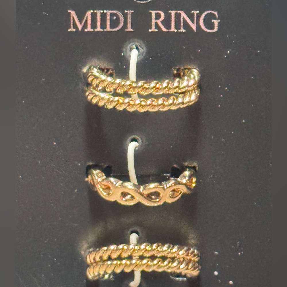 Chic Gold Midi Ring Trio set of 5
